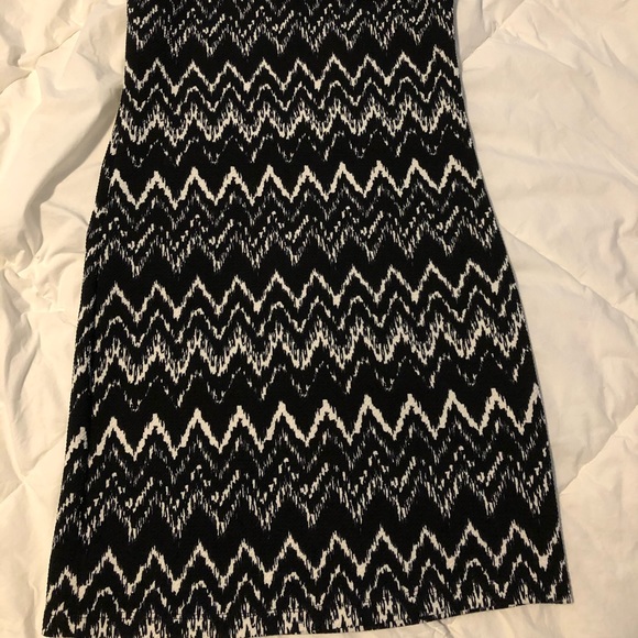 Winner’s dress - Picture 3 of 3